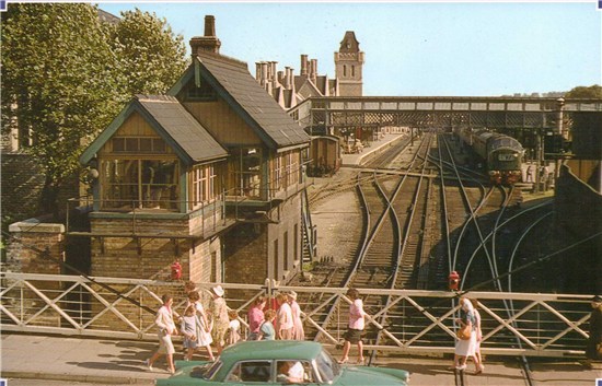 The same view from the opposite direction - and in colour!